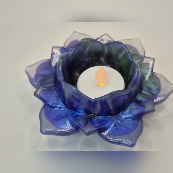 Handmade Resin Diya Set by ASK Resin Art Gift Studio, design 4